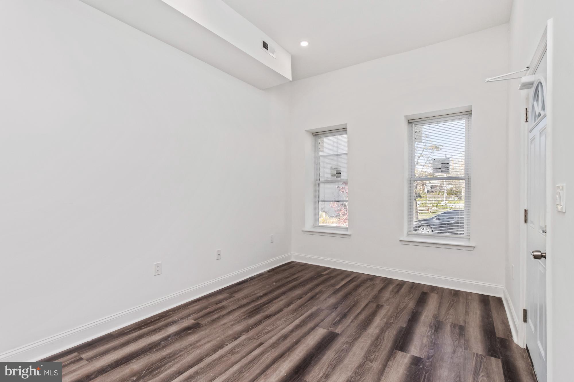 HARLEM PARK - Residential Income