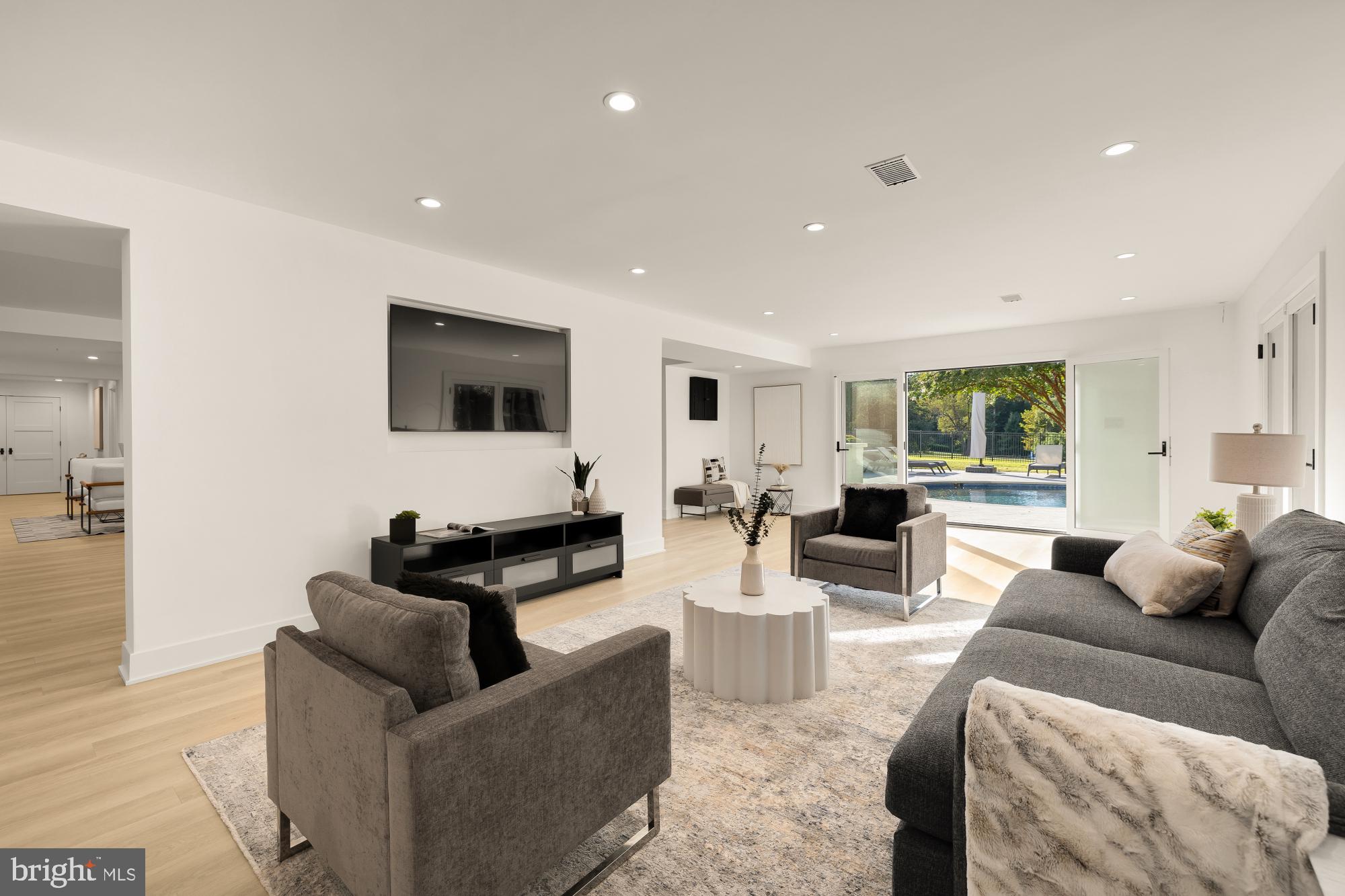 TRAVILAH MEADOWS - Residential