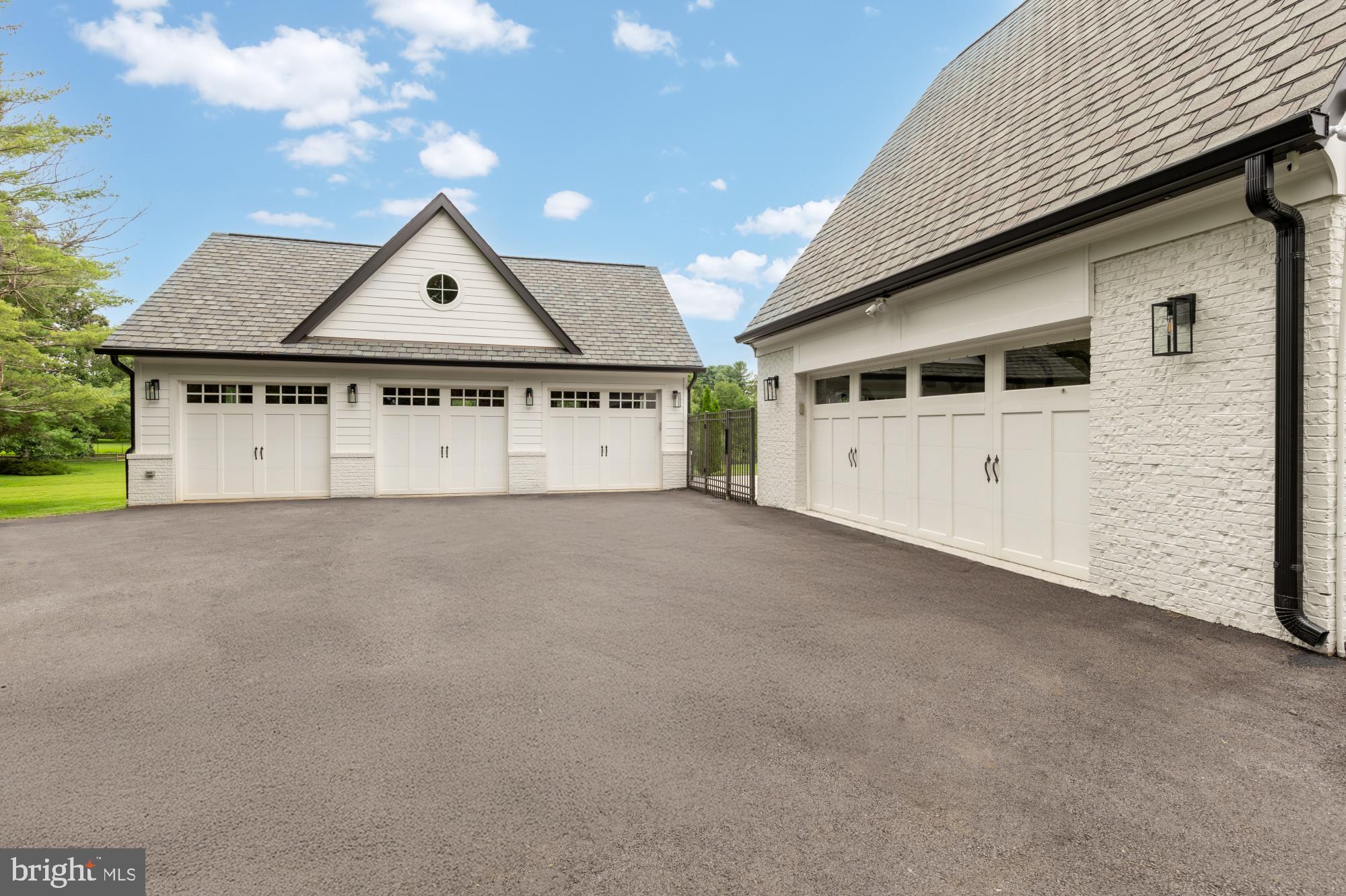 TRAVILAH MEADOWS - Residential