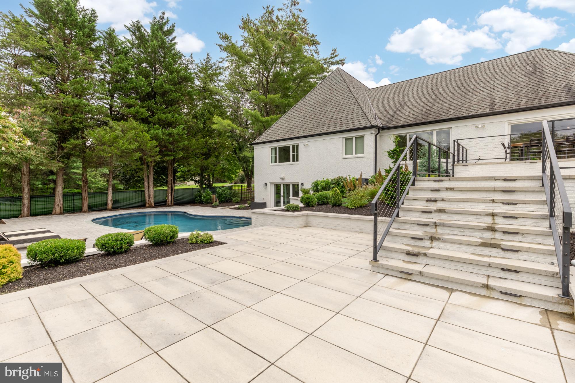 TRAVILAH MEADOWS - Residential