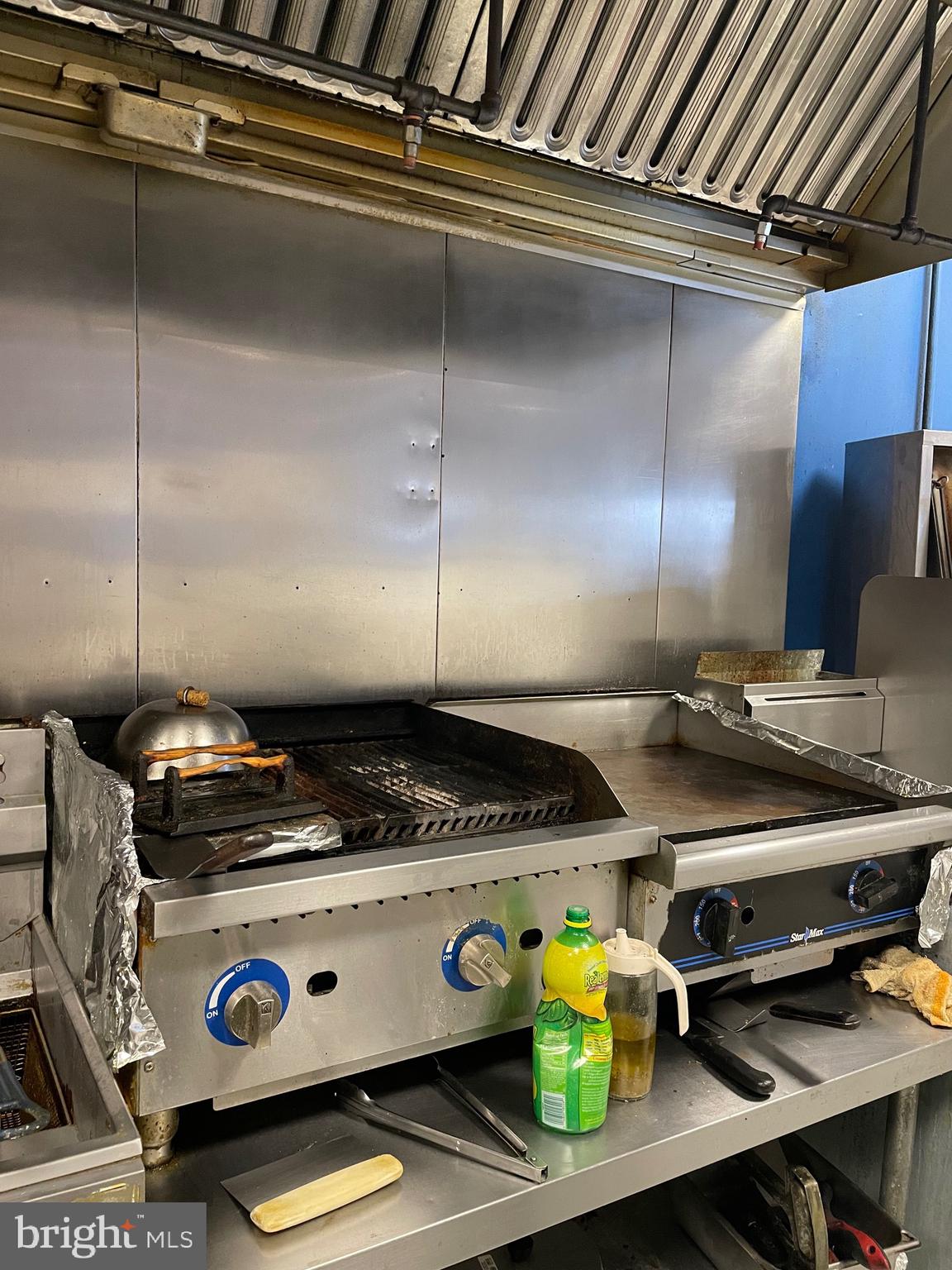 HILLTOWN - Business Opportunity