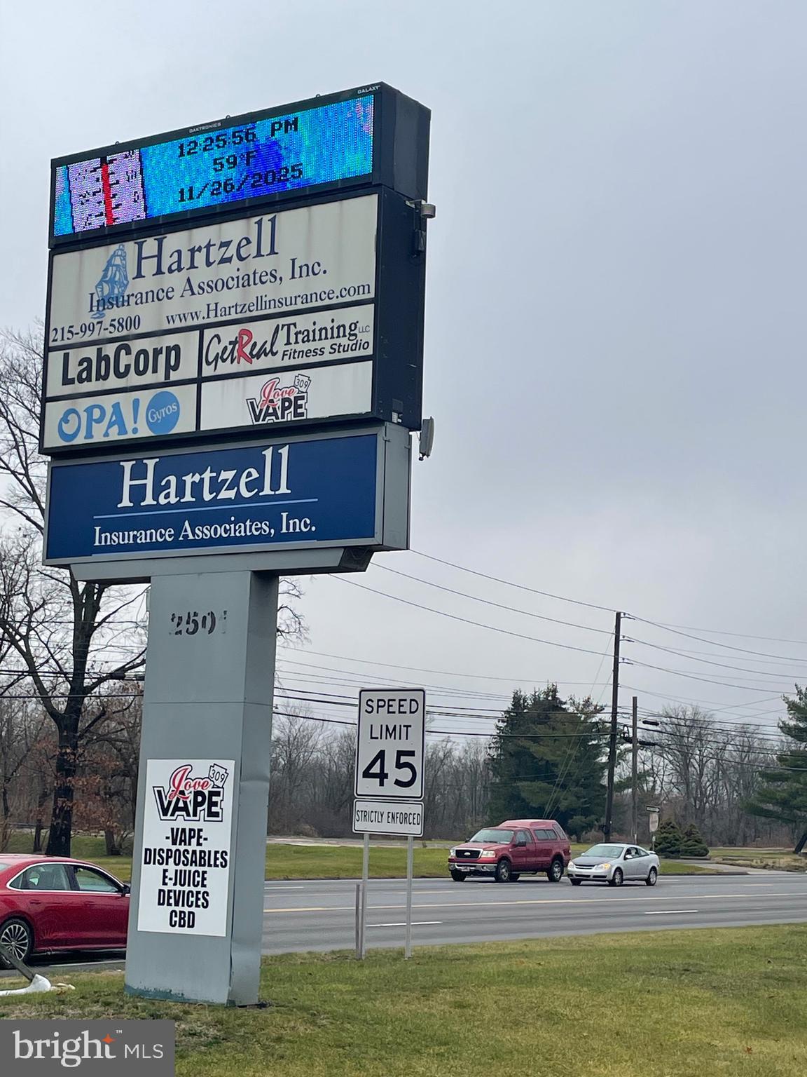 HILLTOWN - Business Opportunity