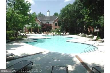 FOUNTAINS AT MCLEAN - Residential Lease