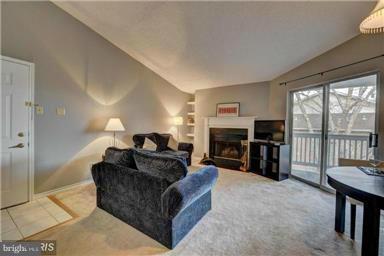 FOUNTAINS AT MCLEAN - Residential Lease