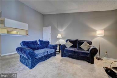 FOUNTAINS AT MCLEAN - Residential Lease