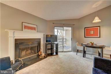FOUNTAINS AT MCLEAN - Residential Lease