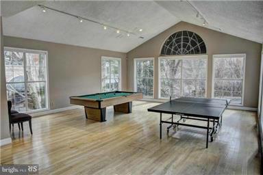 FOUNTAINS AT MCLEAN - Residential Lease