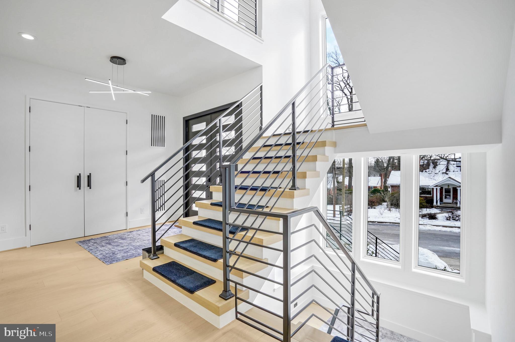 MINOR HILL - Residential