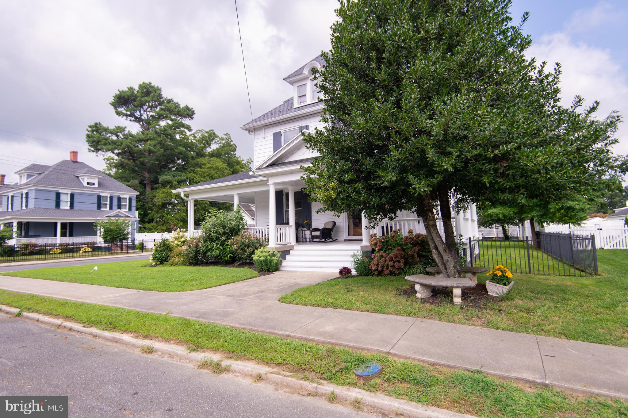 HISTORIC DISTRICT - WEST END - Residential