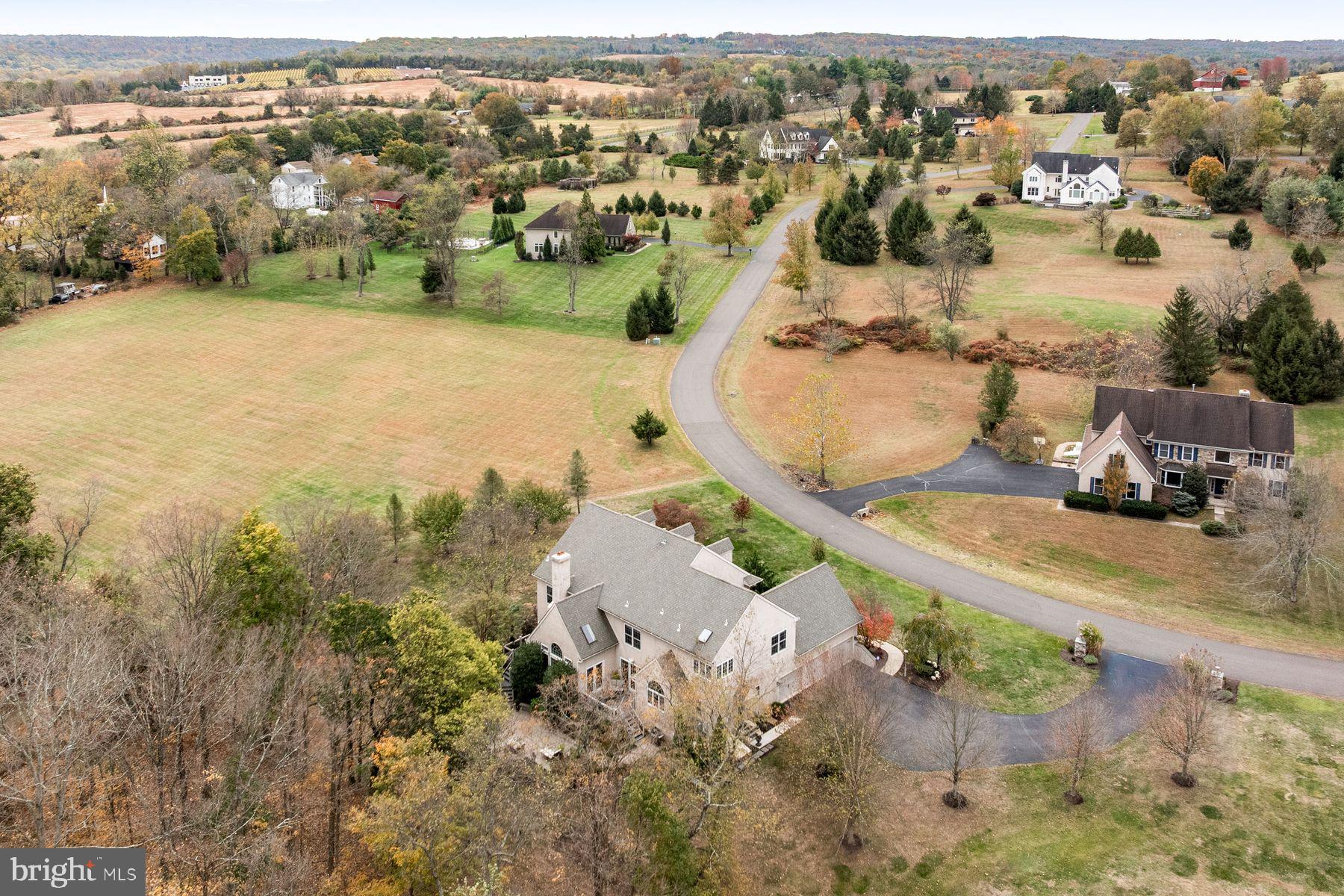 ROLLING HILLS - Residential