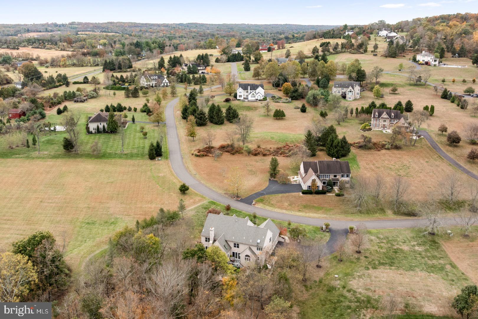 ROLLING HILLS - Residential