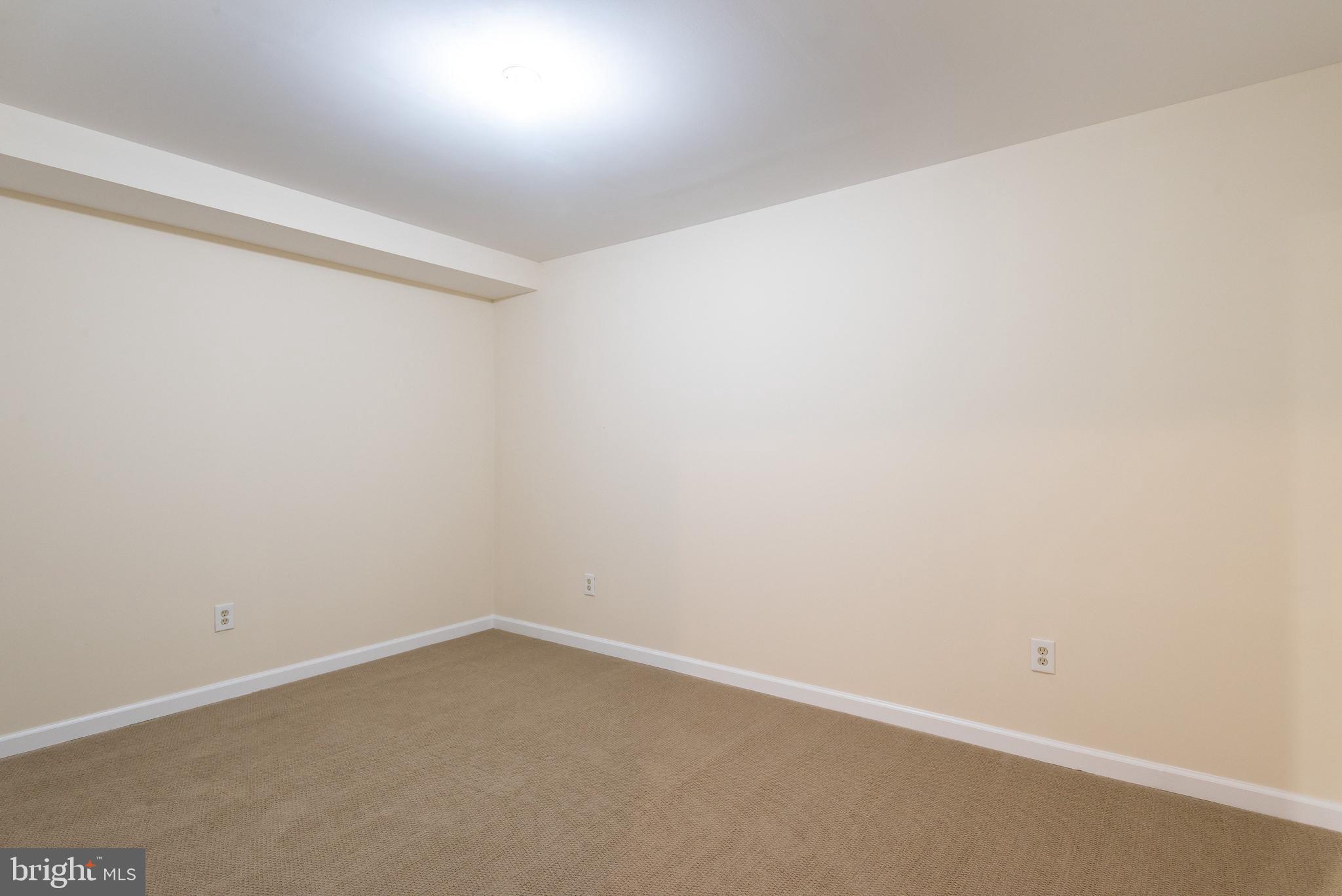 KENILWORTH - Residential