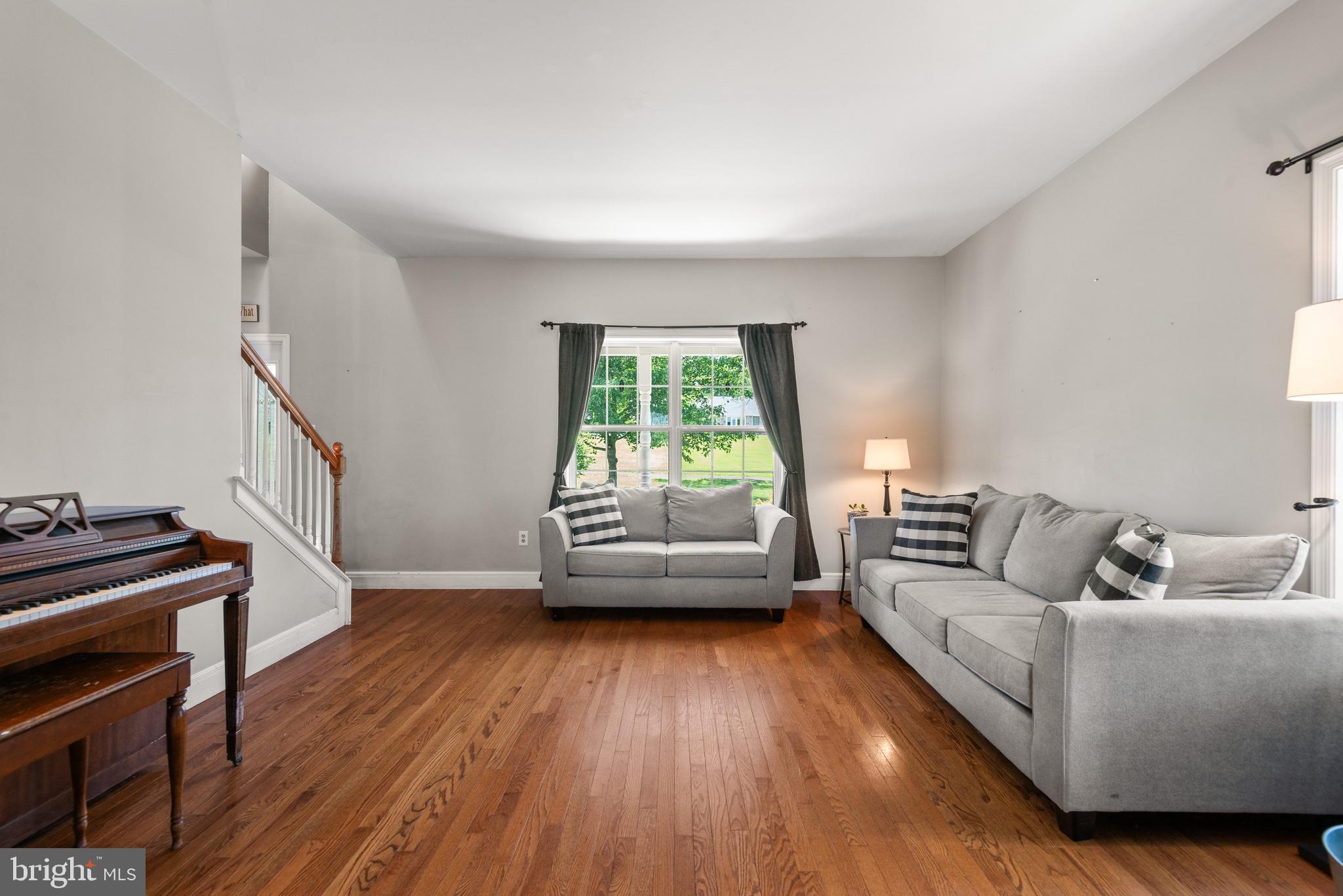 KENILWORTH - Residential