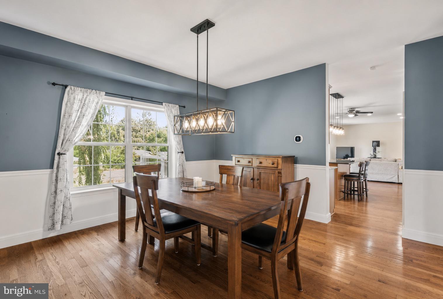 KENILWORTH - Residential