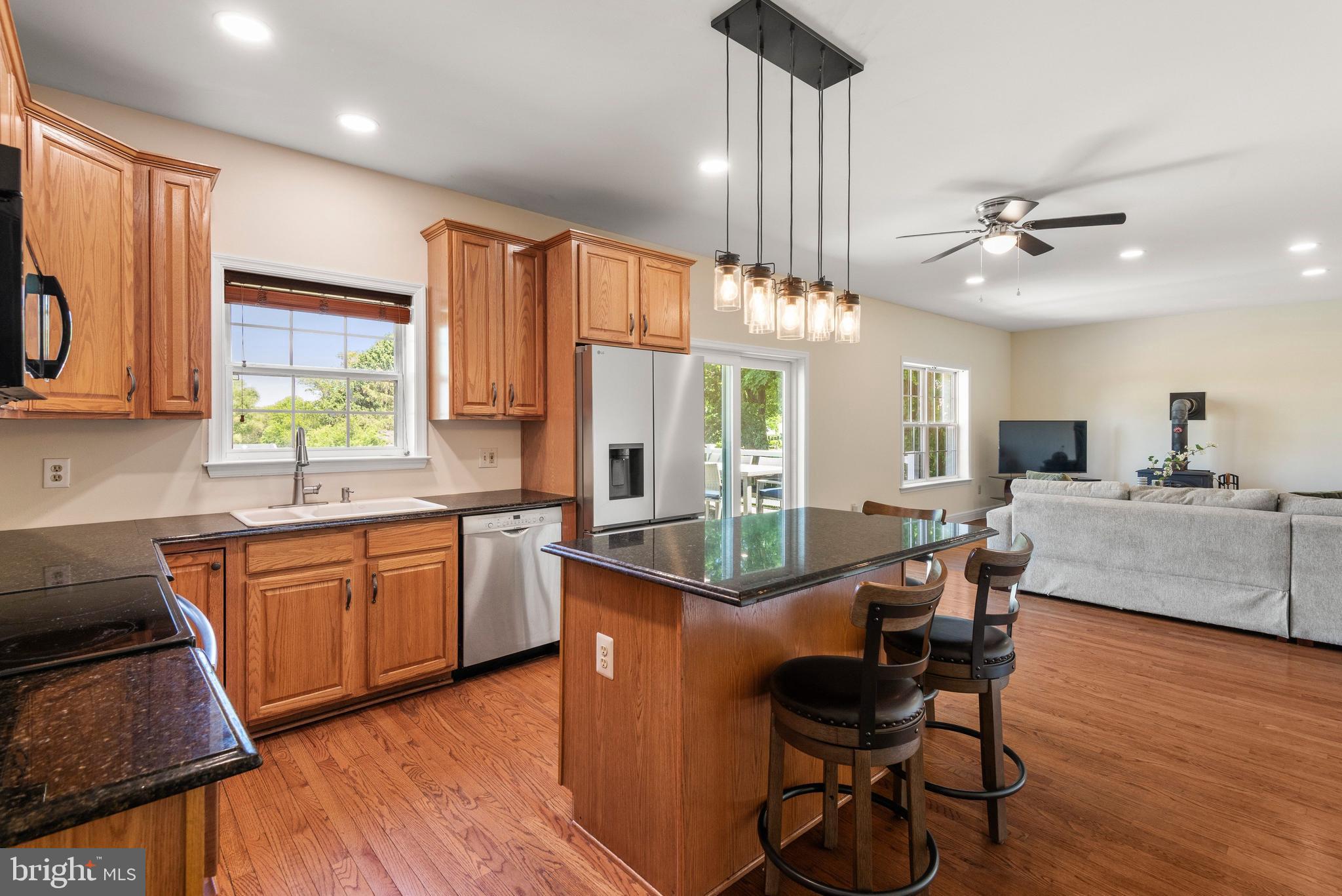 KENILWORTH - Residential