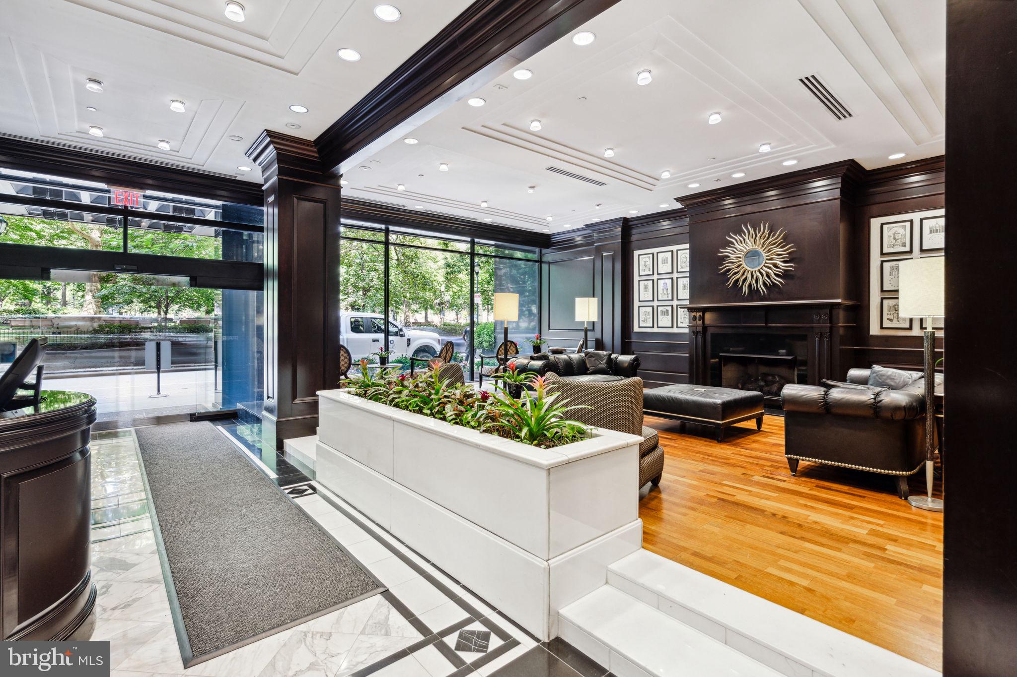 RITTENHOUSE SQUARE - Residential Lease
