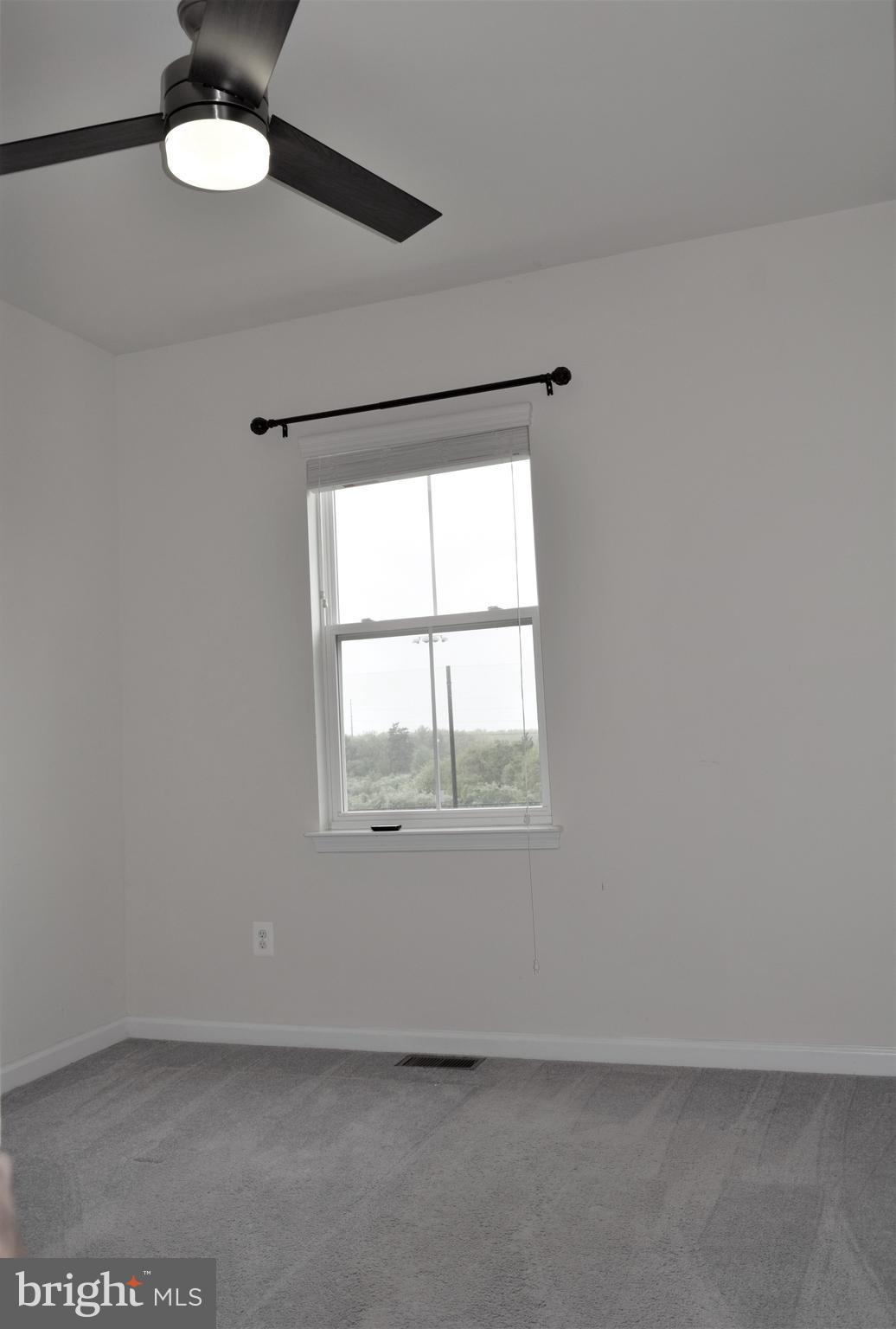 DISCOVERY SQUARE - Residential Lease