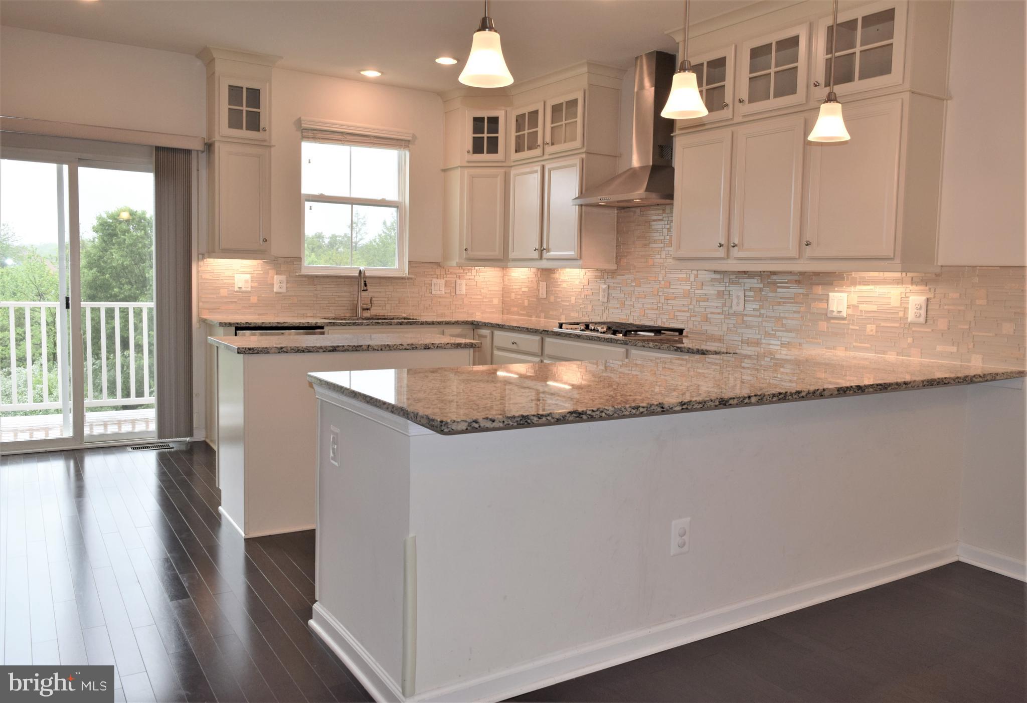 DISCOVERY SQUARE - Residential Lease