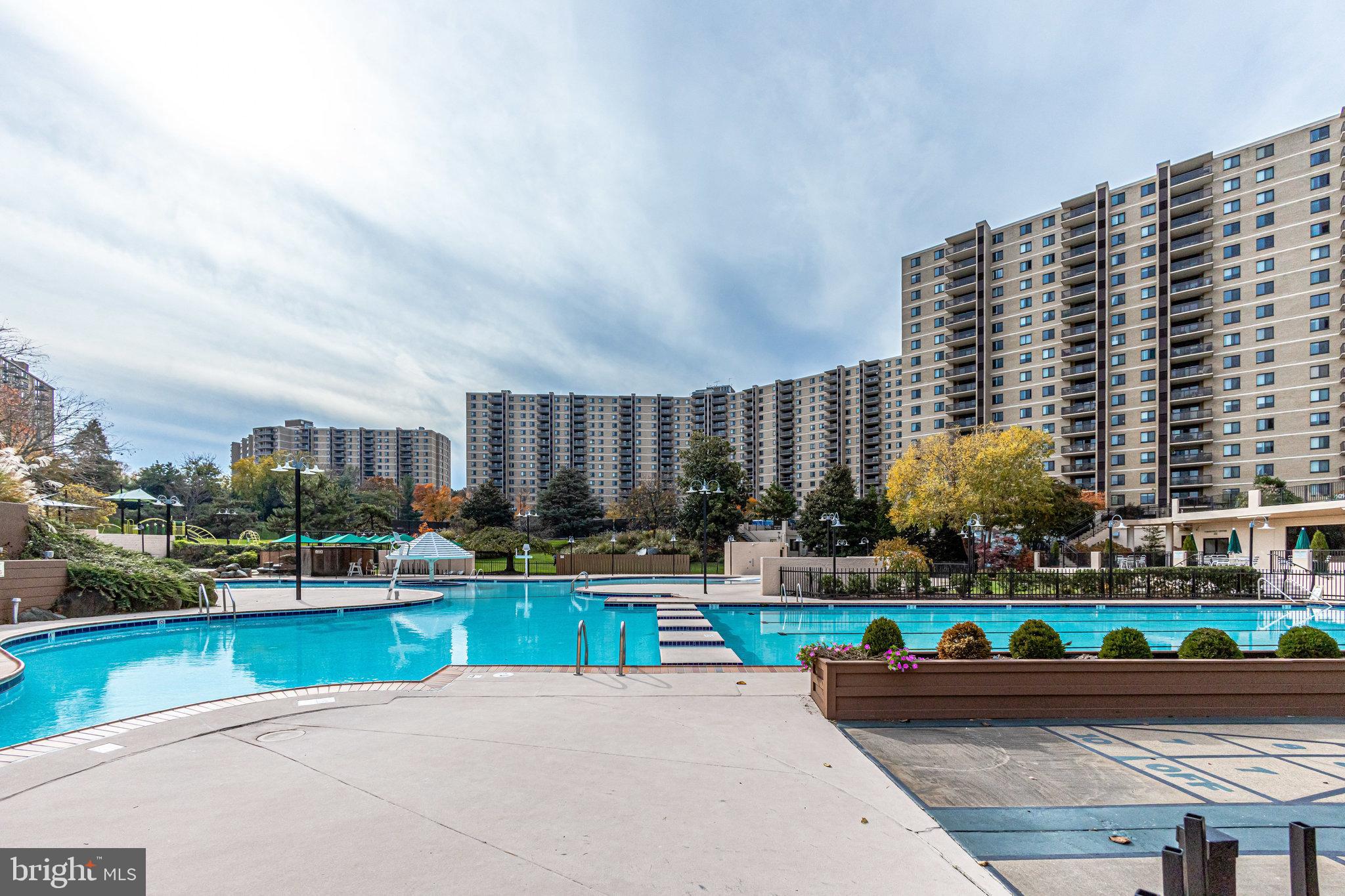 WATERGATE AT LANDMARK - Residential Lease