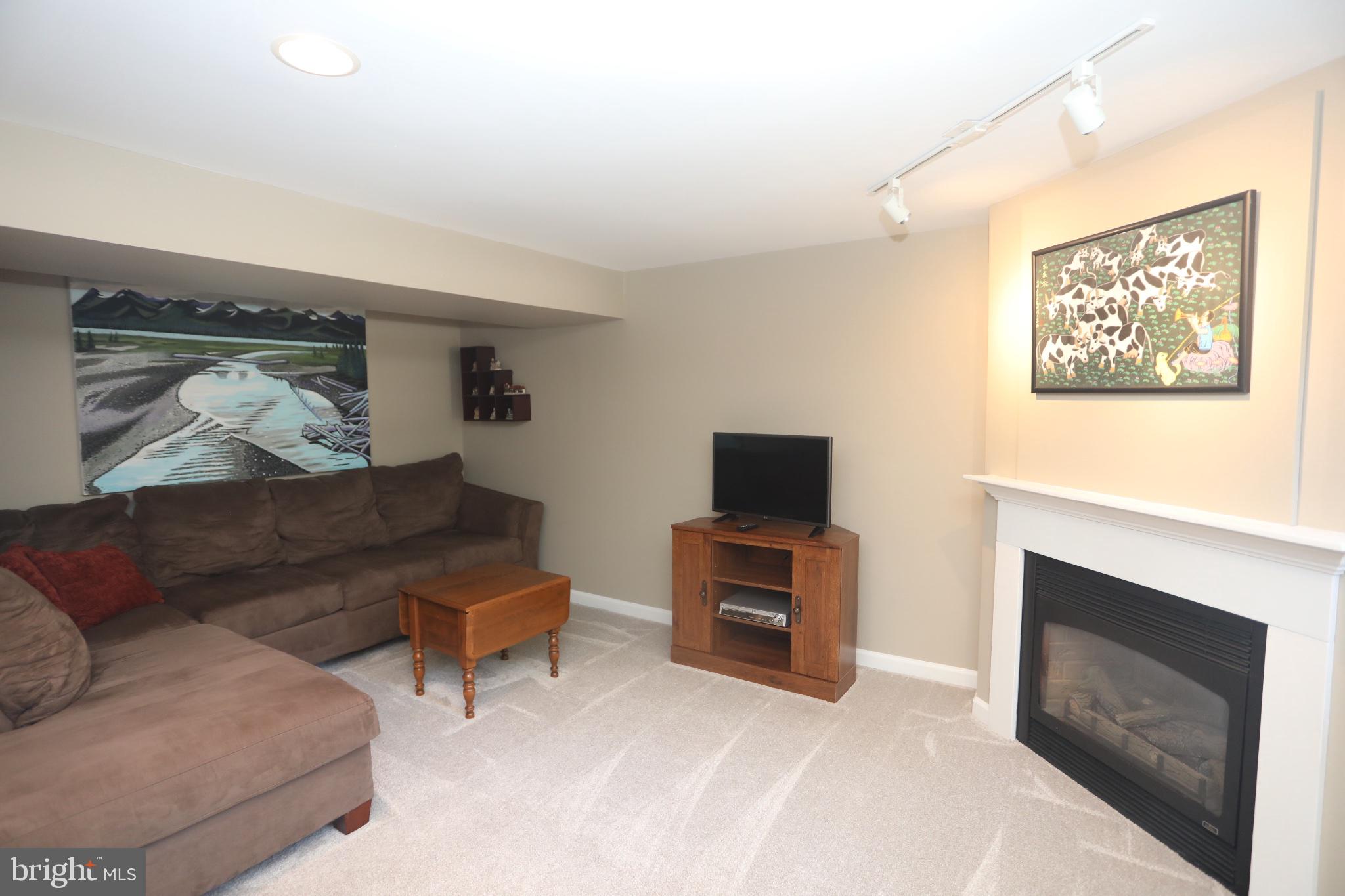 WHITEHURST - Residential