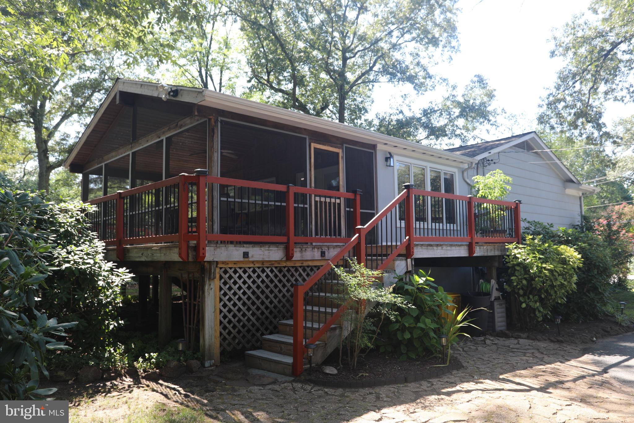 WHITEHURST - Residential