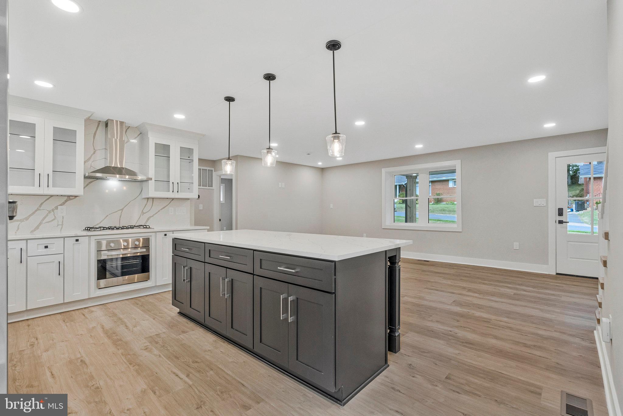 LORD FAIRFAX ESTATES - Residential