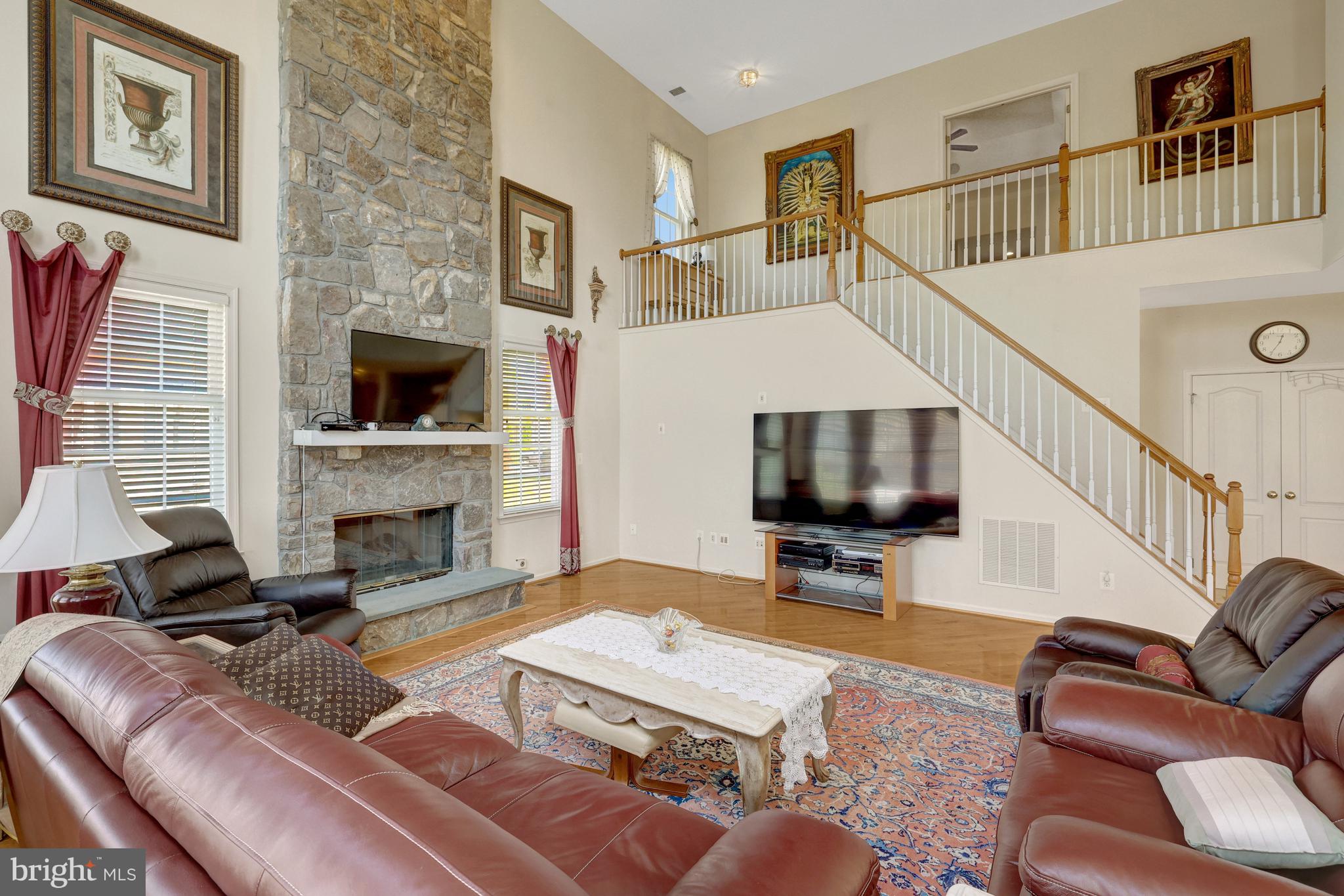 LOUDOUN VALLEY ESTATES - Residential