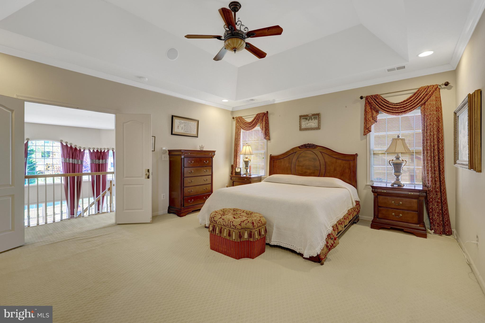 LOUDOUN VALLEY ESTATES - Residential