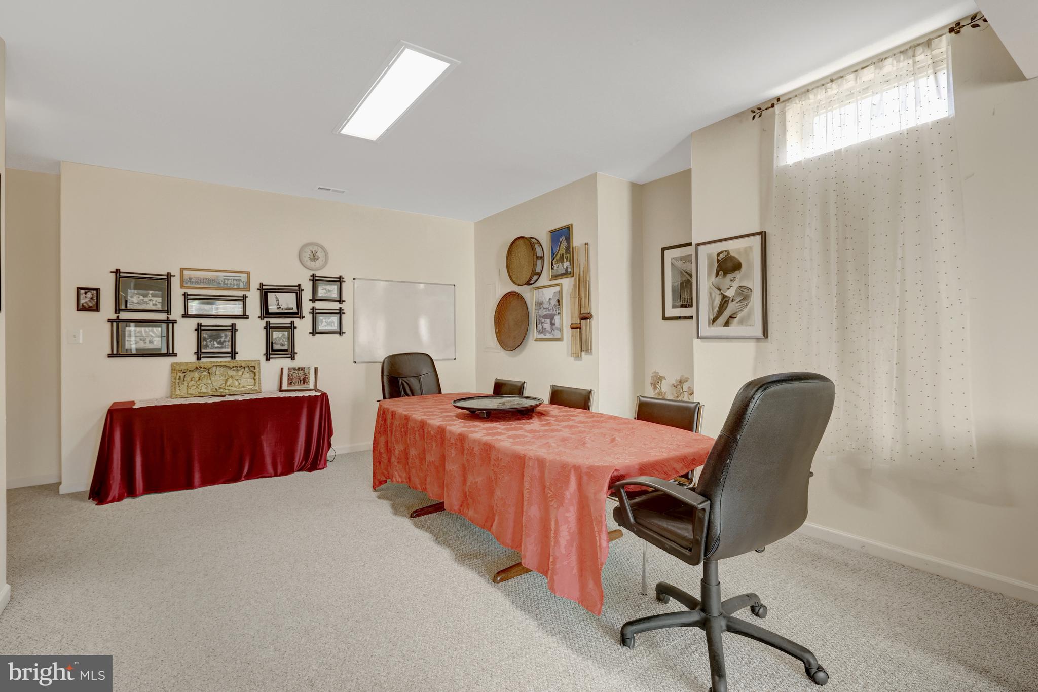 LOUDOUN VALLEY ESTATES - Residential