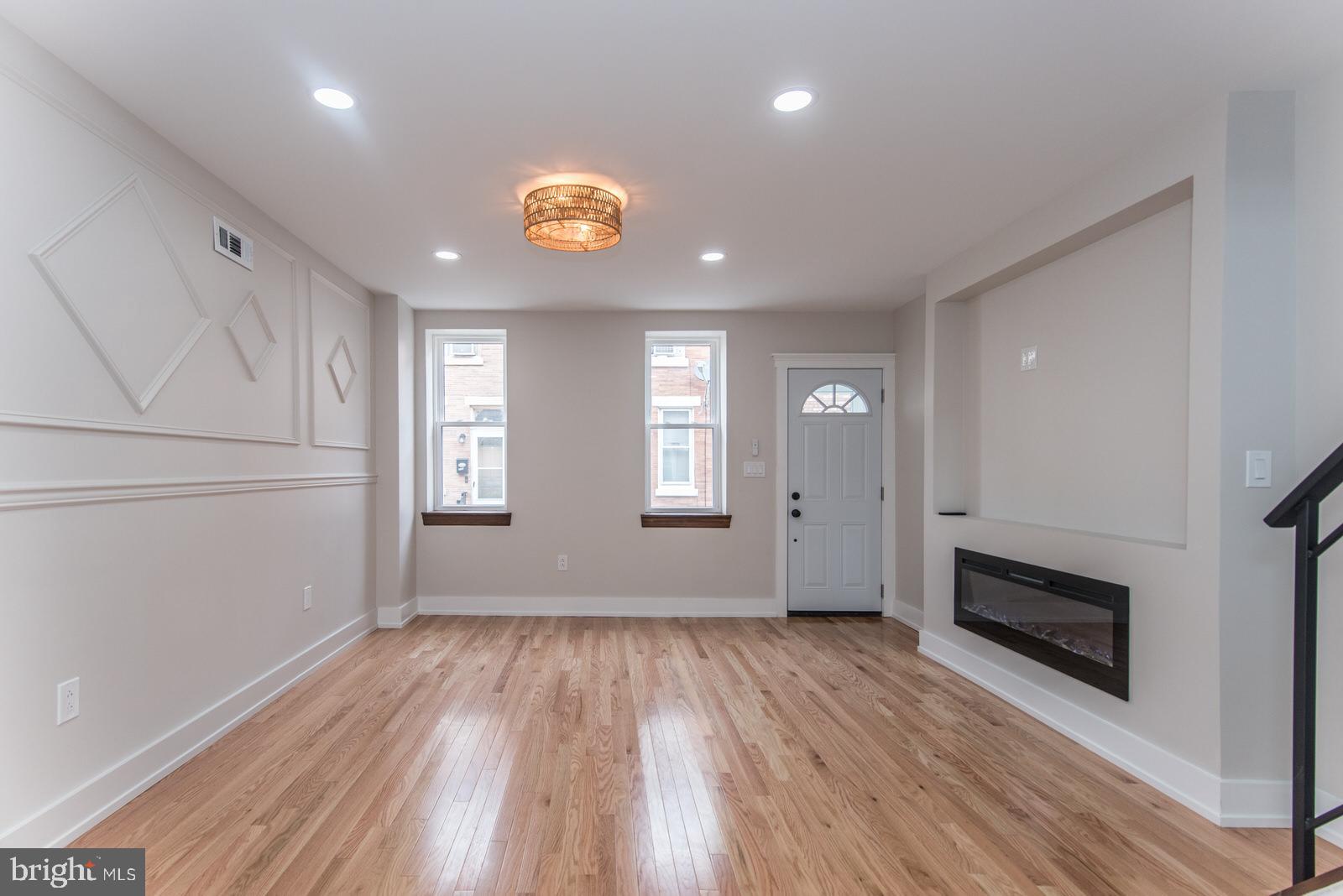 PORT RICHMOND - Residential
