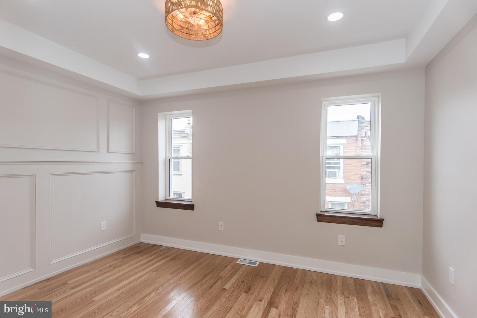 PORT RICHMOND - Residential