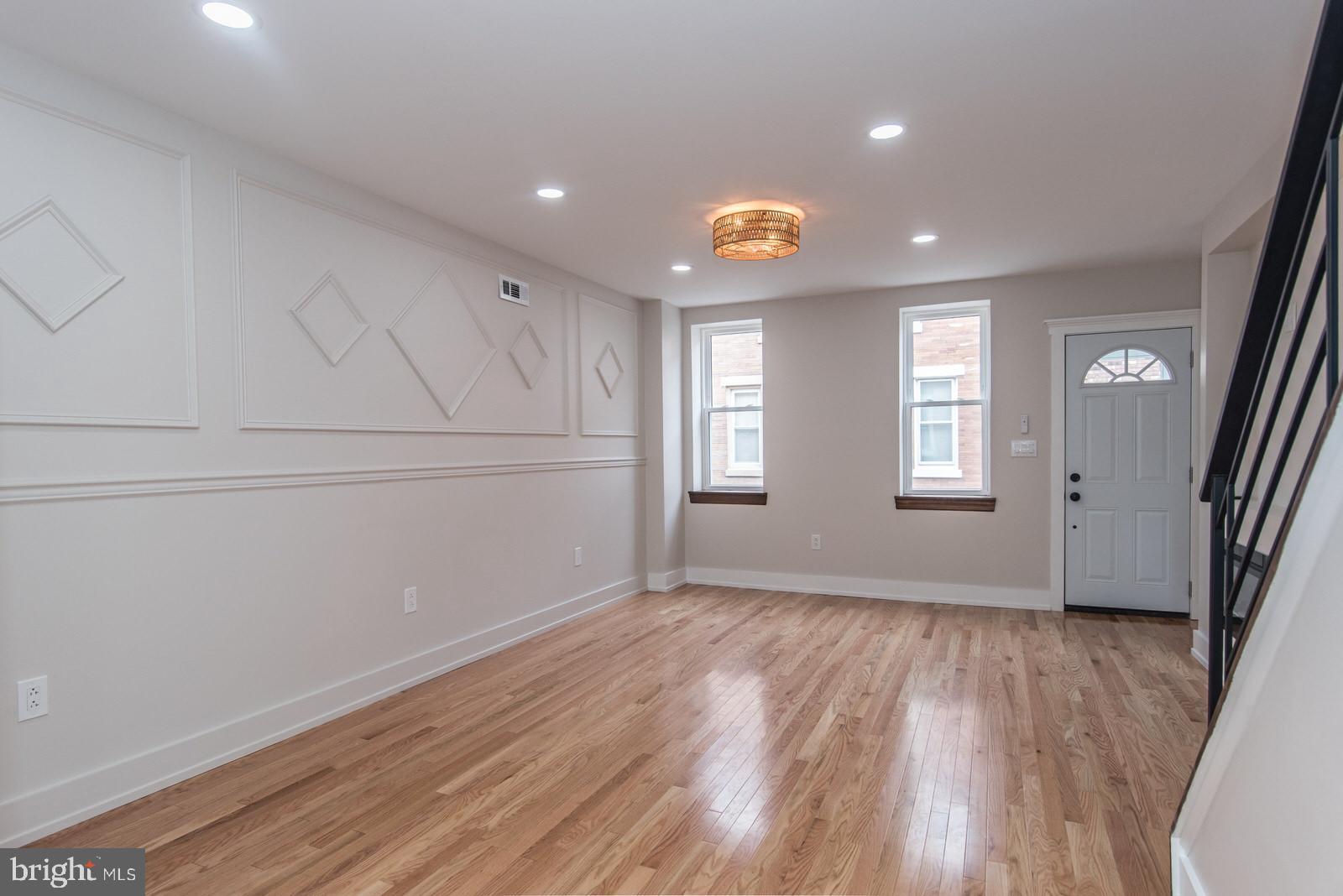 PORT RICHMOND - Residential