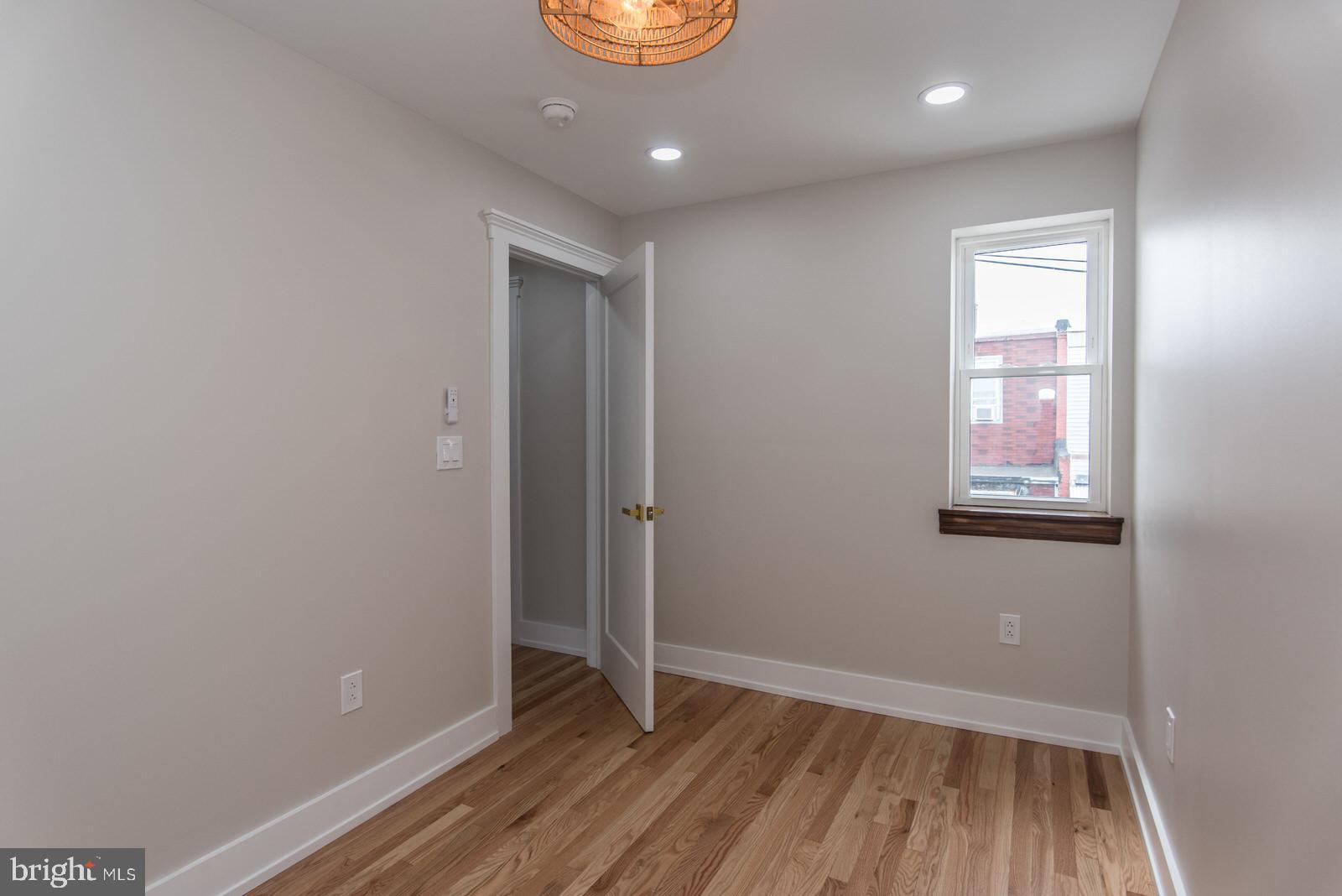 PORT RICHMOND - Residential