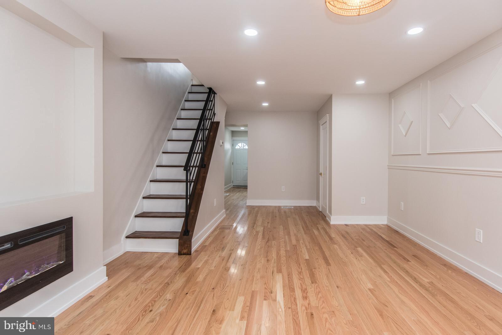 PORT RICHMOND - Residential
