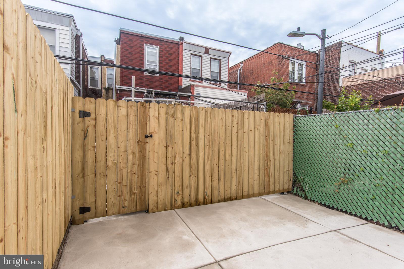 PORT RICHMOND - Residential