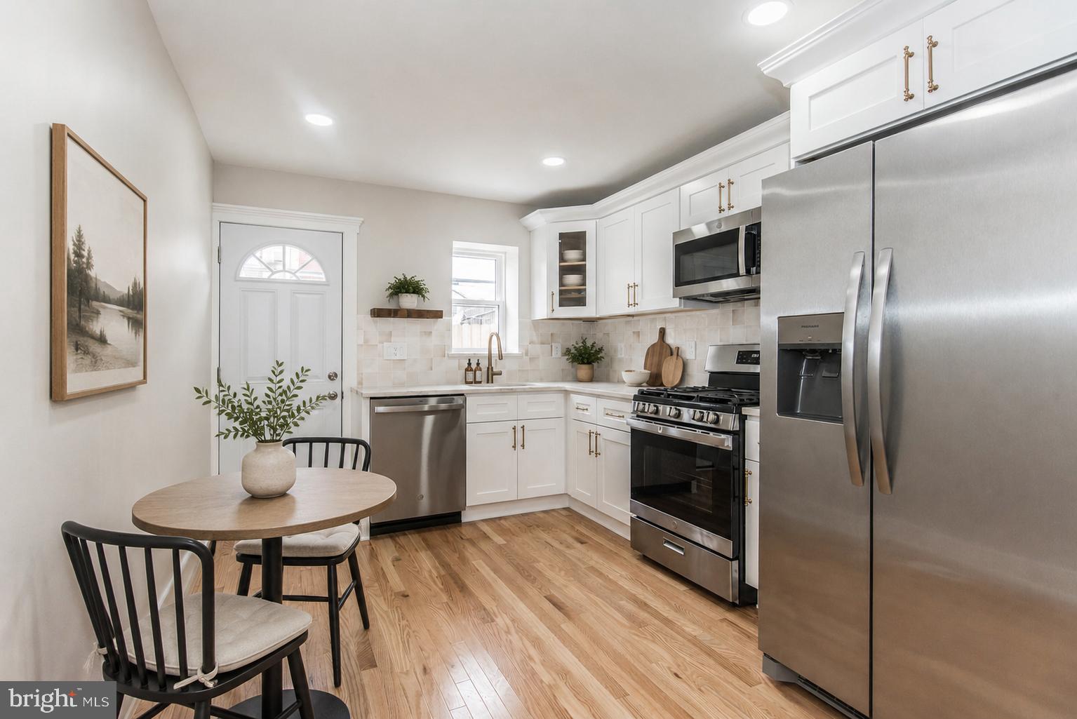PORT RICHMOND - Residential