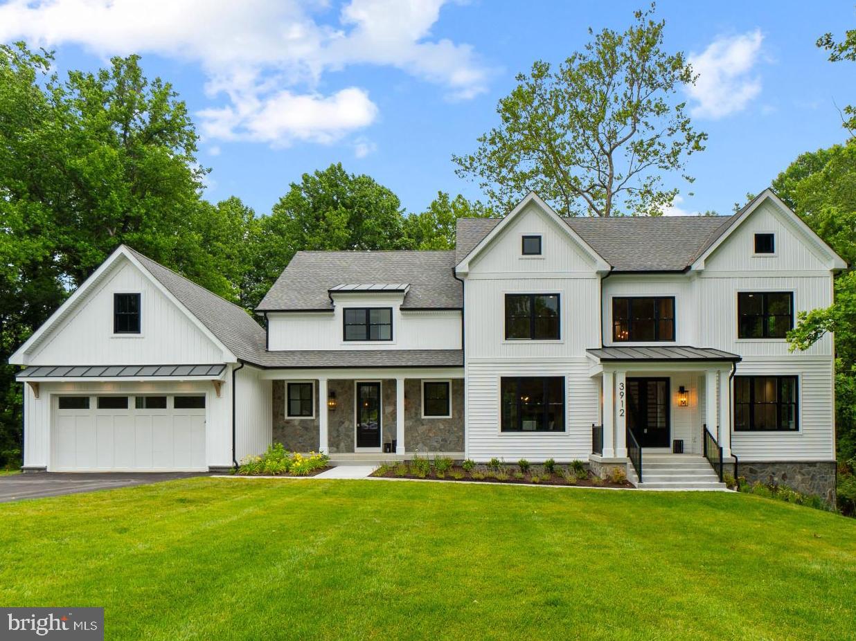EDGEWATER - Residential