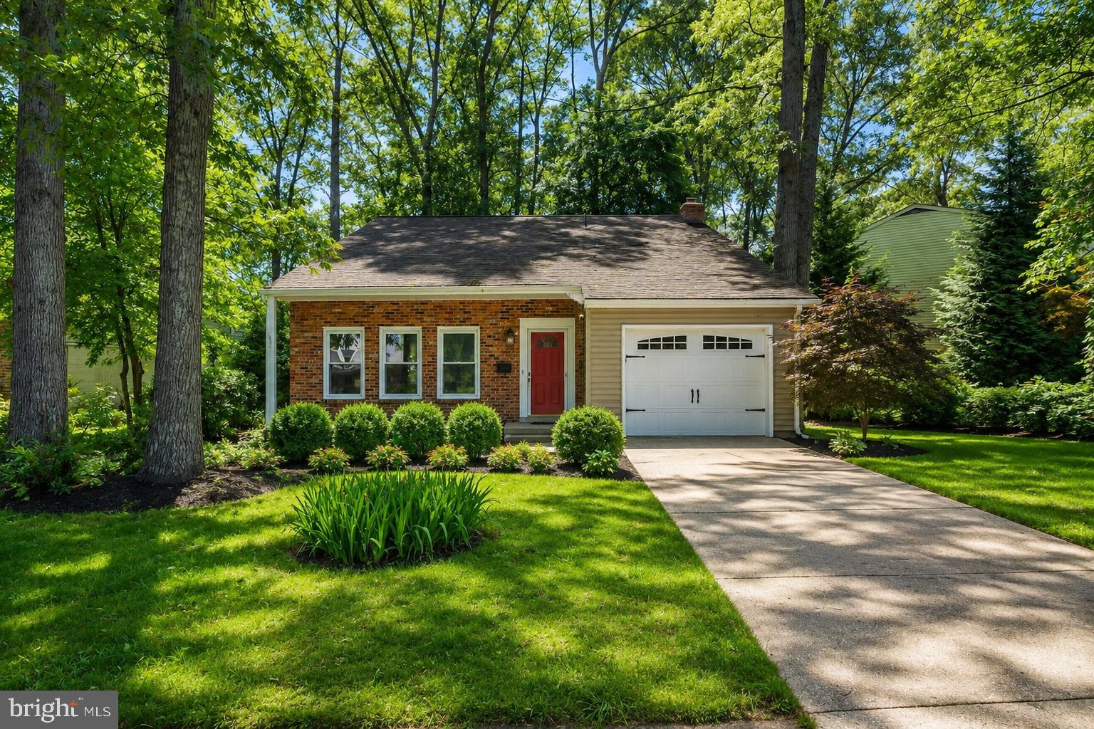 Located on a cul-de-sac offering a spacious floor plan, beautiful backyard with a patio and a converted garage space to meet your storage needs, this house is a place you'll call "Home".
Situated in the Chartridge community which offers wonderful amenities and fun-filled community events. HOA dues include membership to the community pool with outdoor grills, basketball courts, baseball fields and playground. Within walking distance of Severna Park Middle School, shopping and dining and access to Kinder Farm Park and Route 97 for an easy commute and outdoor fun.