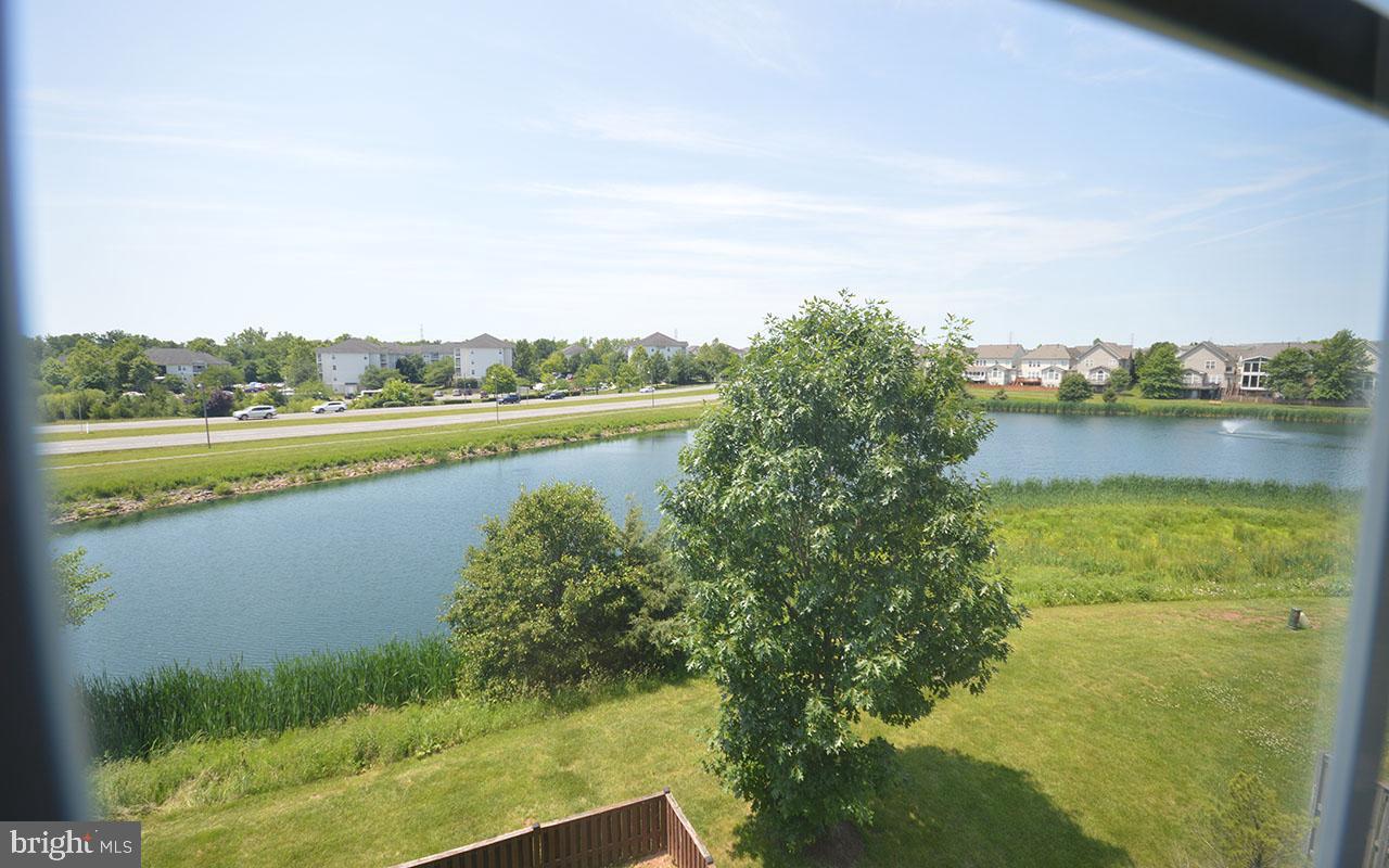 ASHBURN VILLAGE - Residential