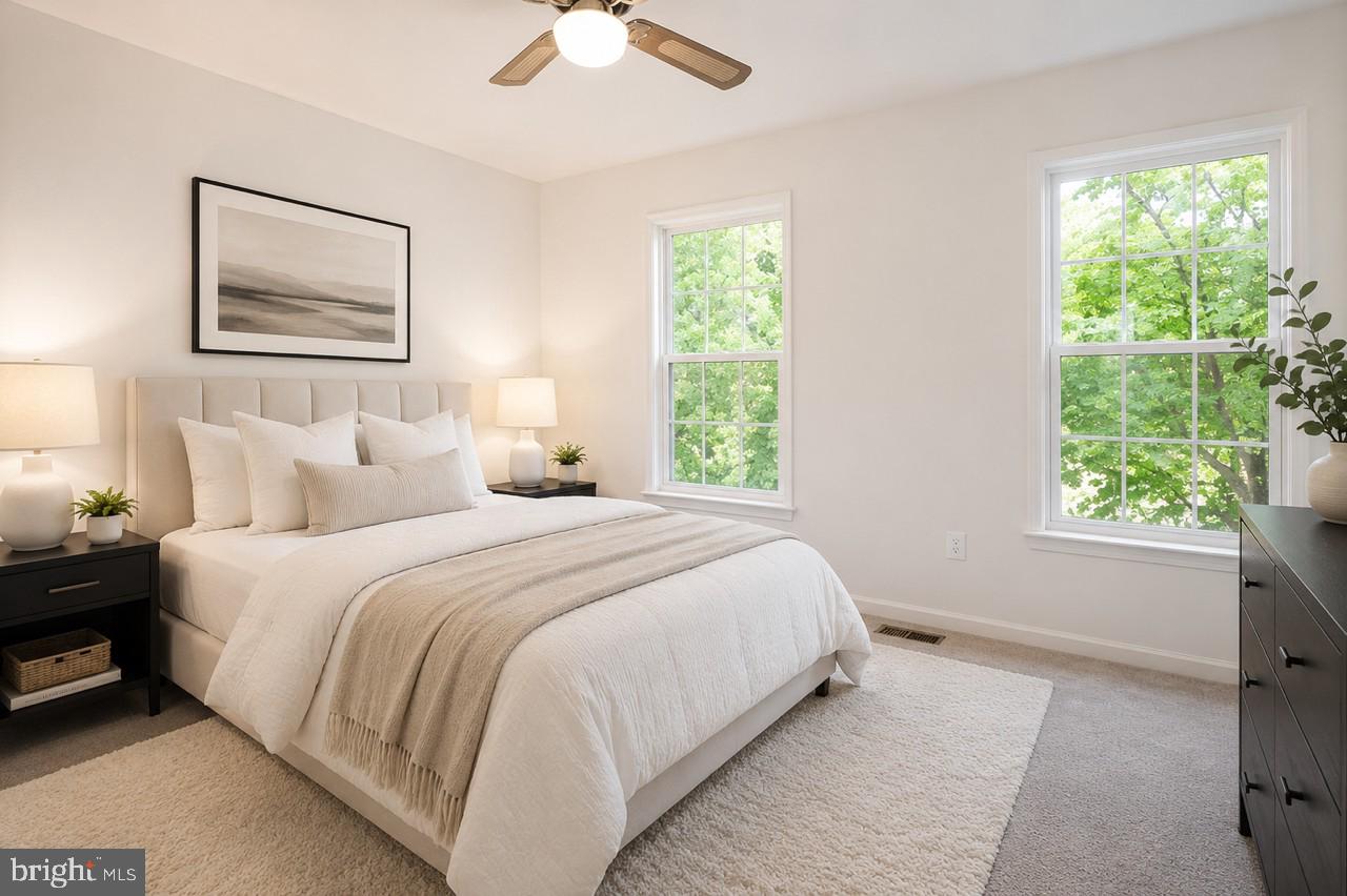 ASHBURN VILLAGE - Residential