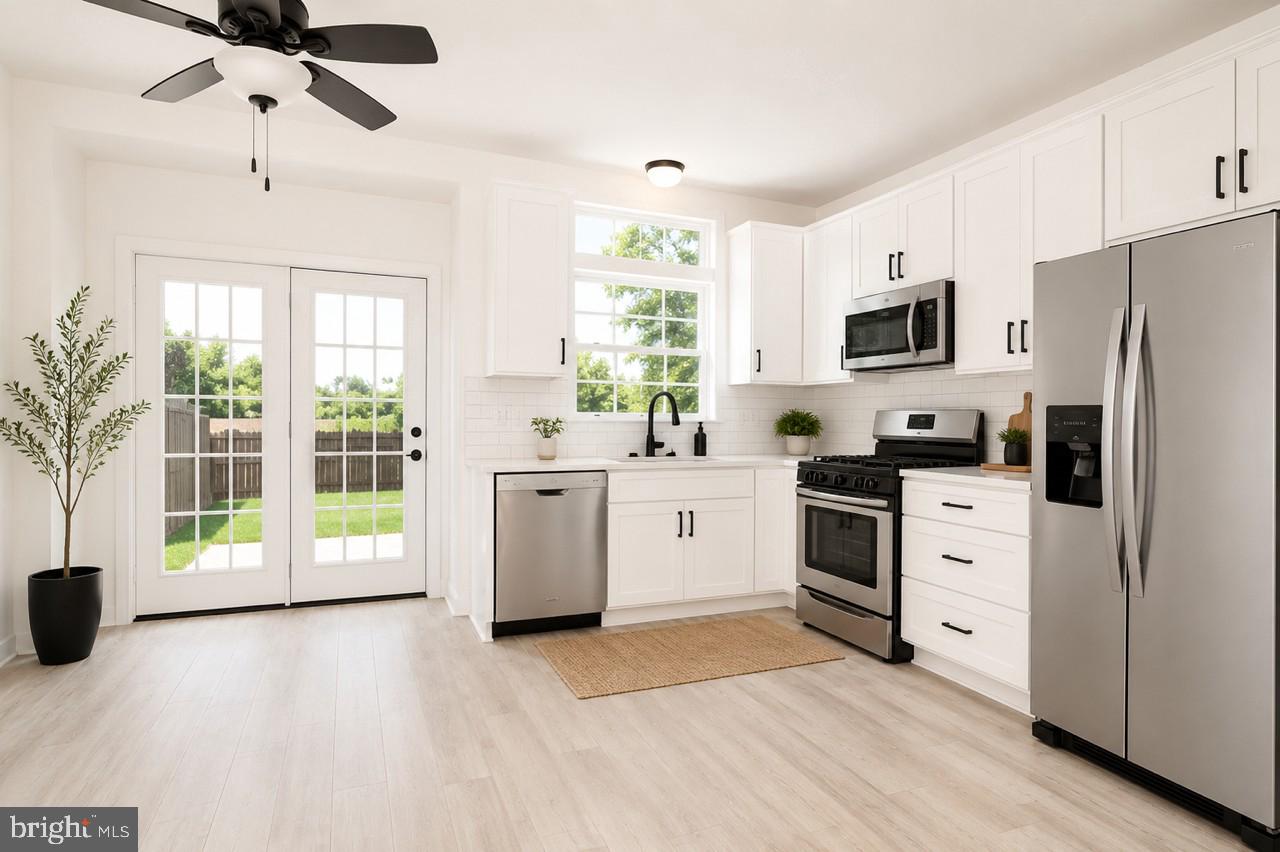 ASHBURN VILLAGE - Residential