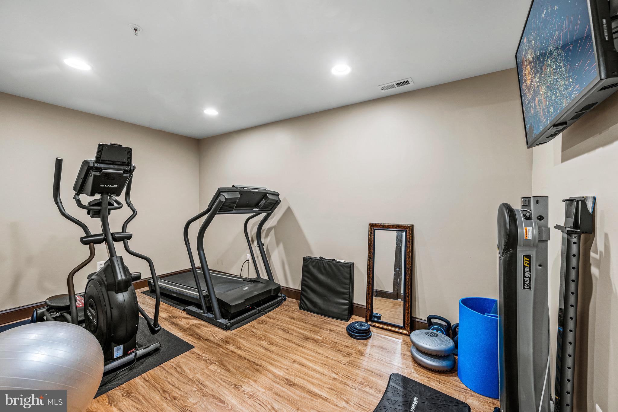 LINTON AT BALLENGER - Residential