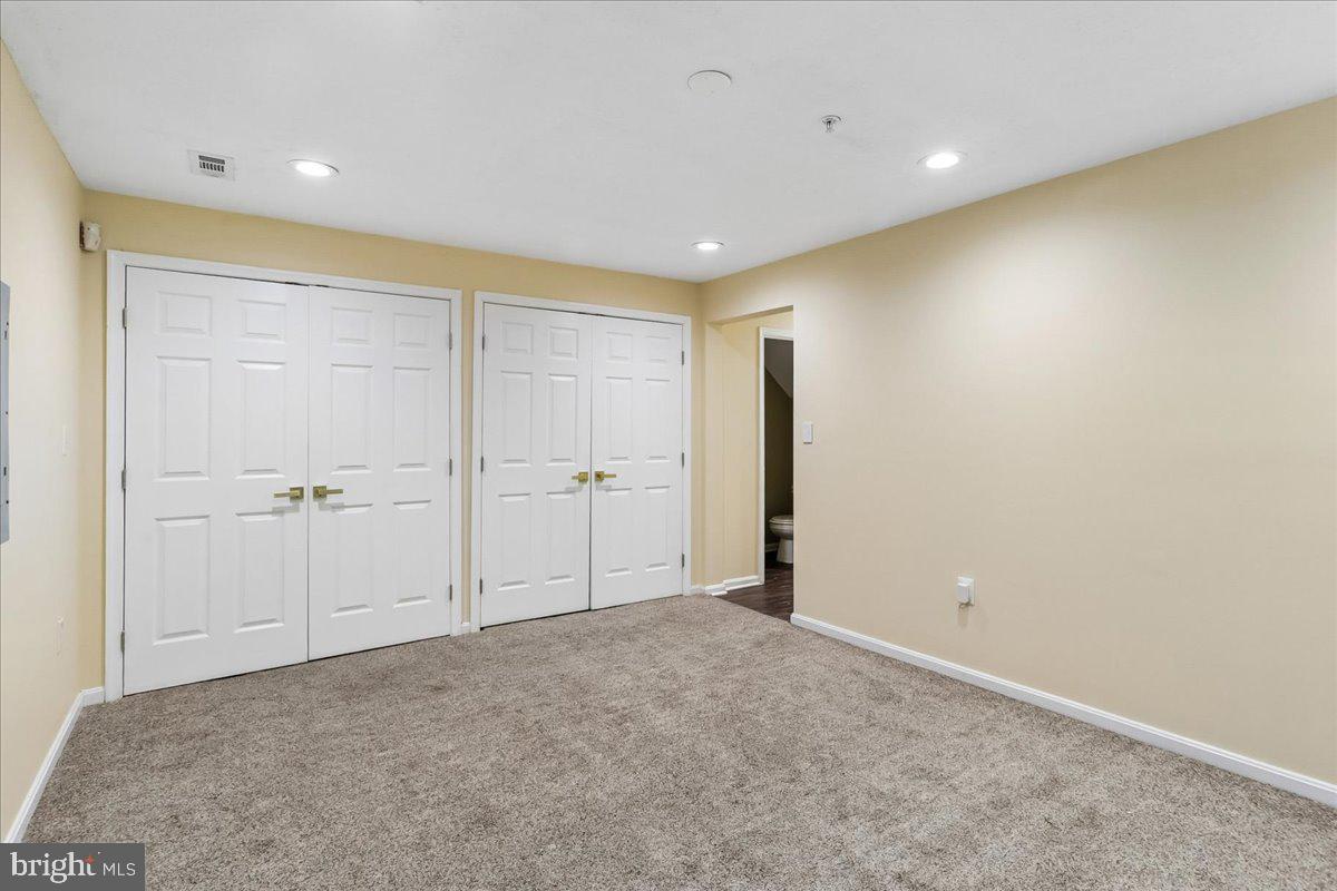 TINKERS CREEK - Residential