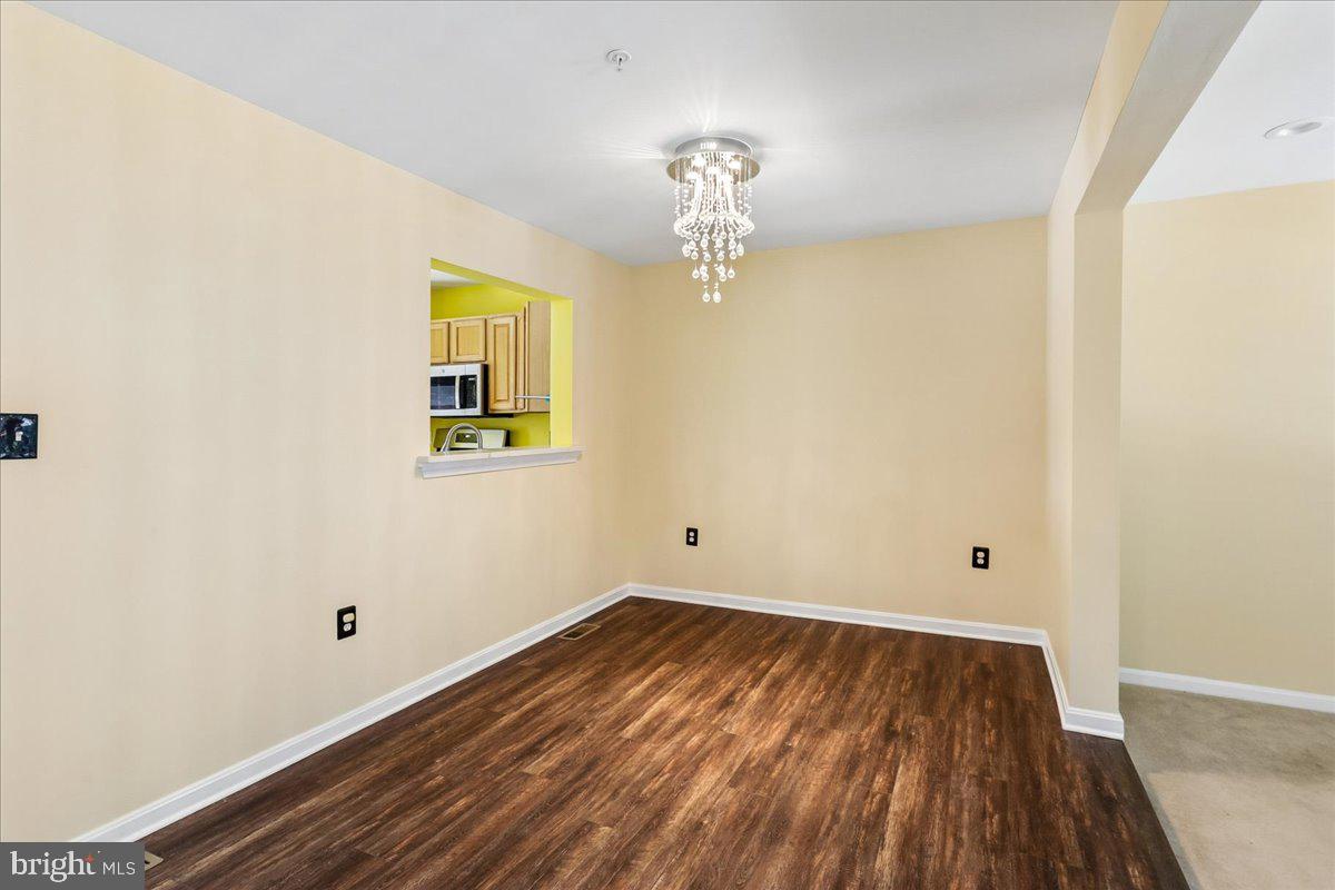 TINKERS CREEK - Residential