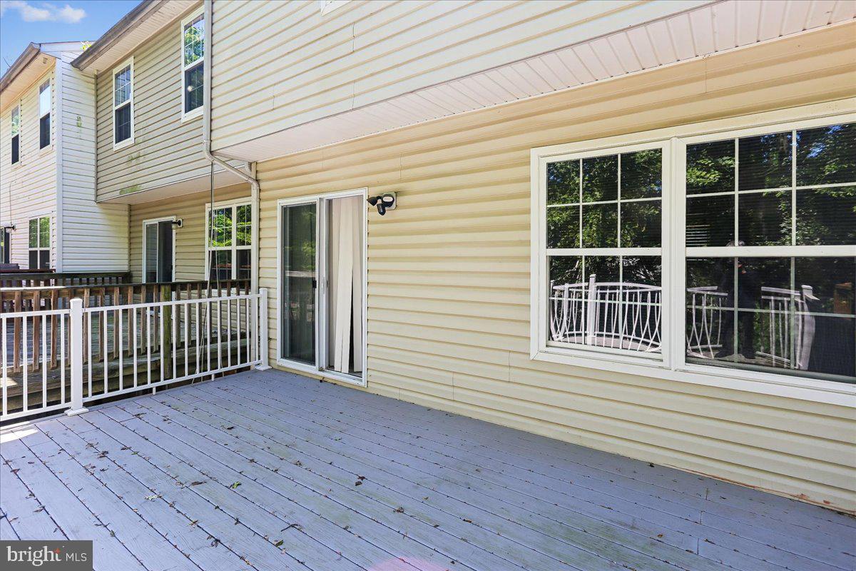 TINKERS CREEK - Residential