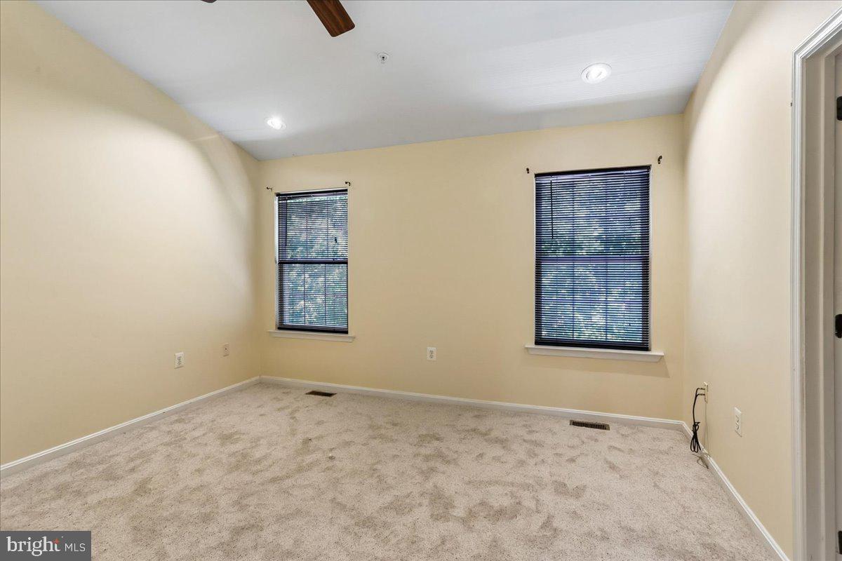 TINKERS CREEK - Residential