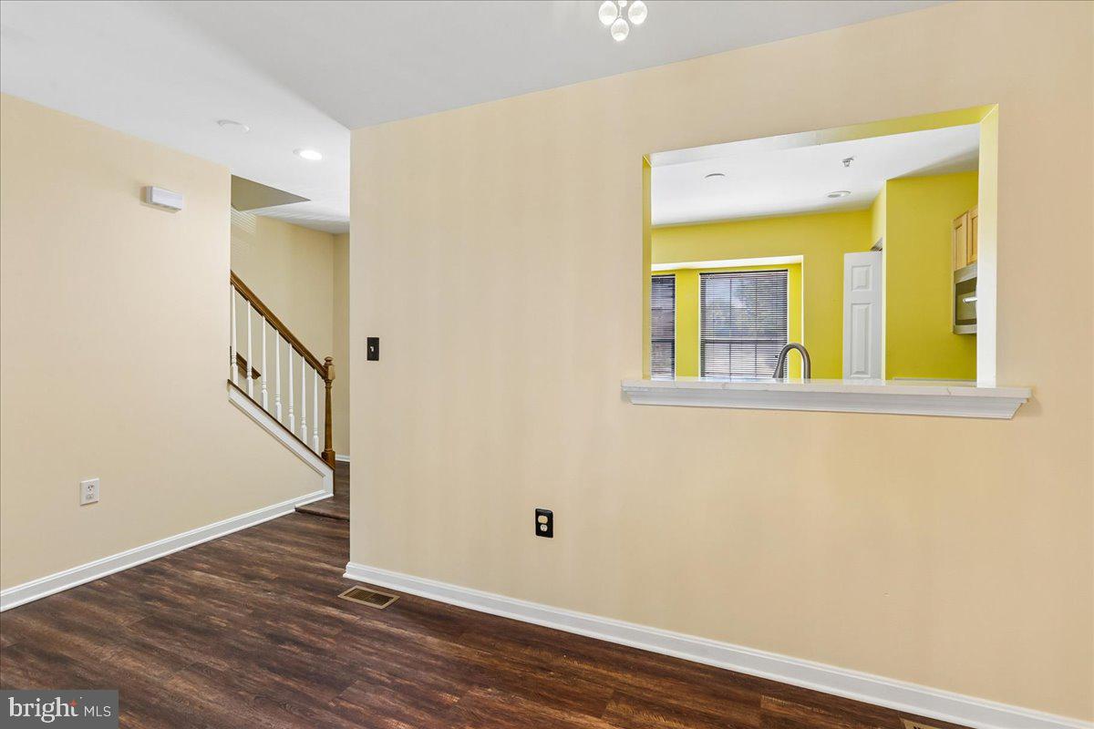 TINKERS CREEK - Residential