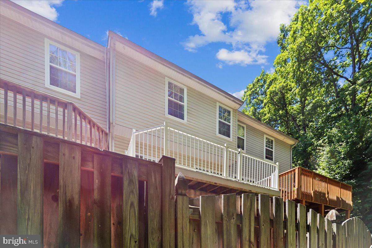 TINKERS CREEK - Residential