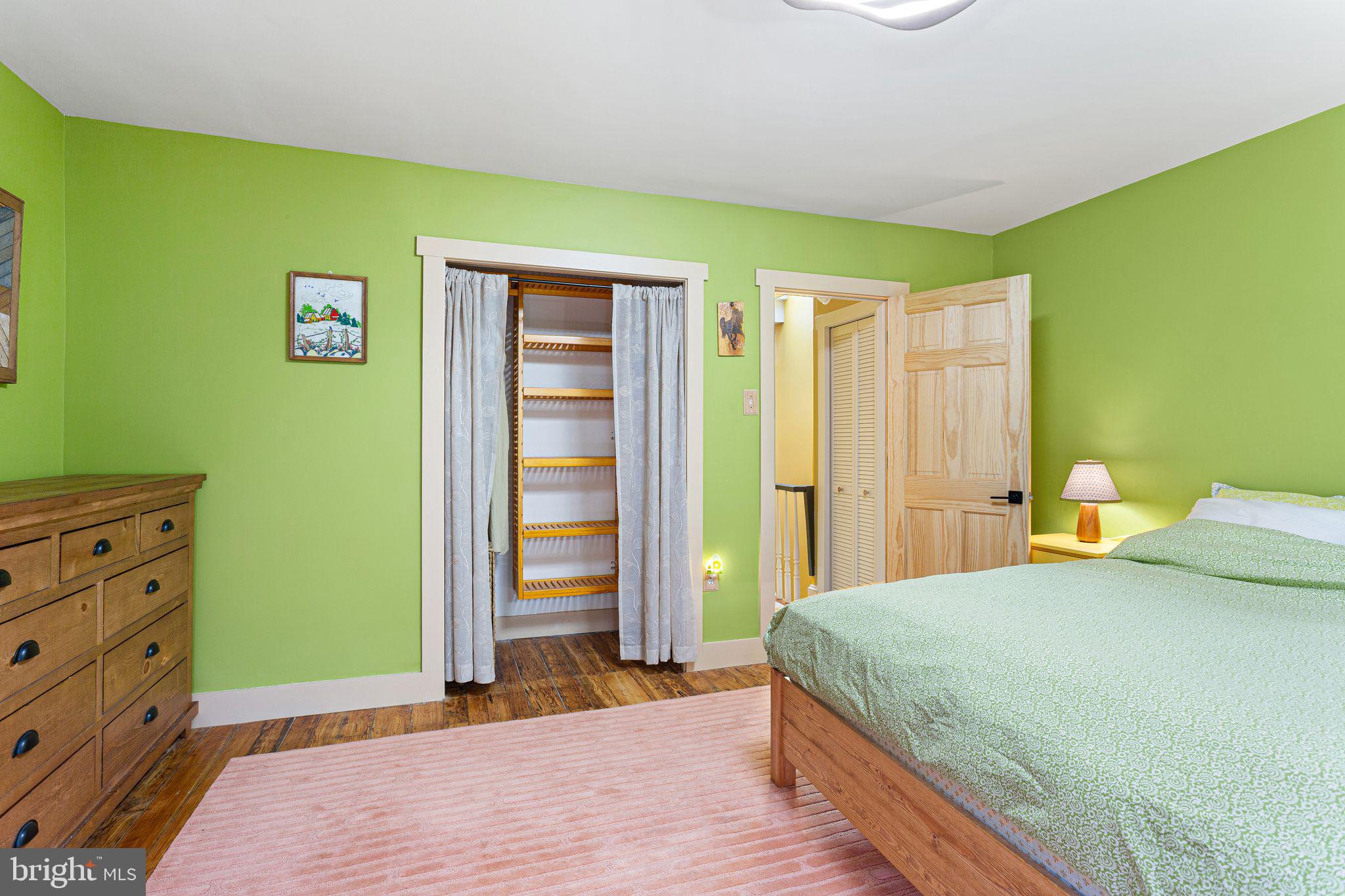 FAIRMOUNT - Residential