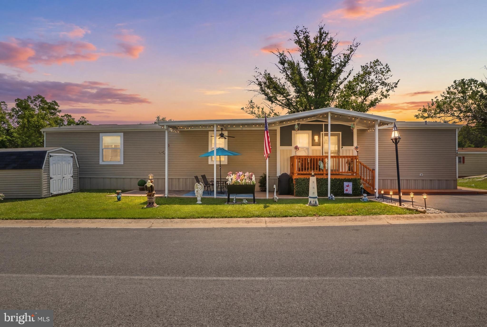 THUNDERBIRD TERRACE - Residential
